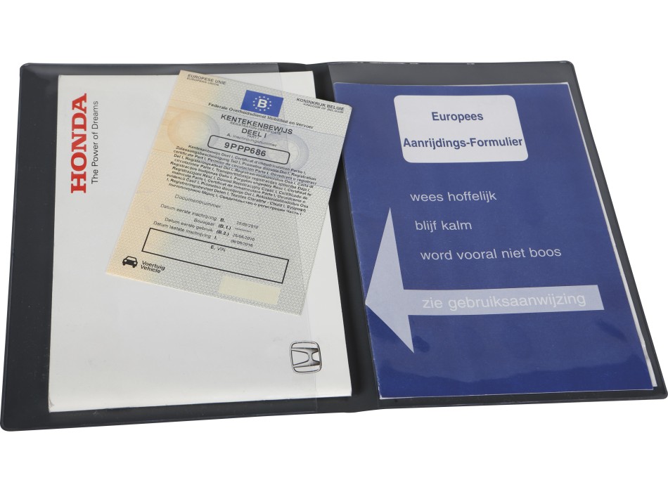 Portadocumenti per auto Corrado FullGadgets.com