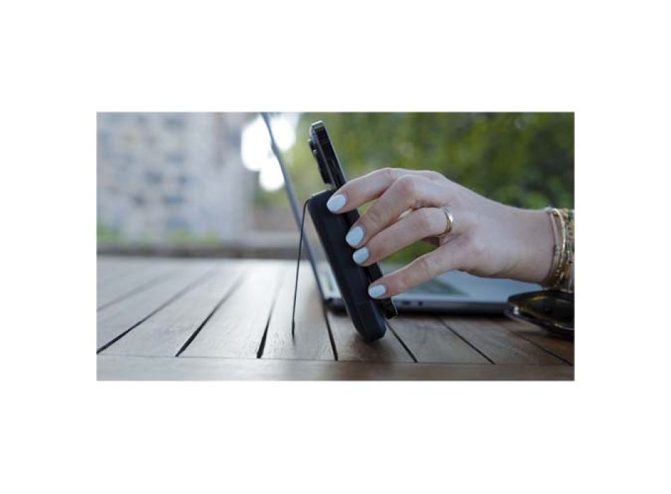 Power bank wireless magnetico da 10.000 mAh 5 W Xtorm FS5W101 FullGadgets.com