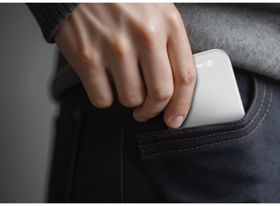 Powerbank da 3000 mAh ultra fine Urban Vitamin Concord RCS FullGadgets.com