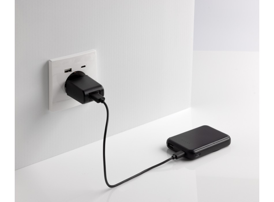 Powerbank magnetica Stellar 5000 mah 5W in rABS RCS FullGadgets.com