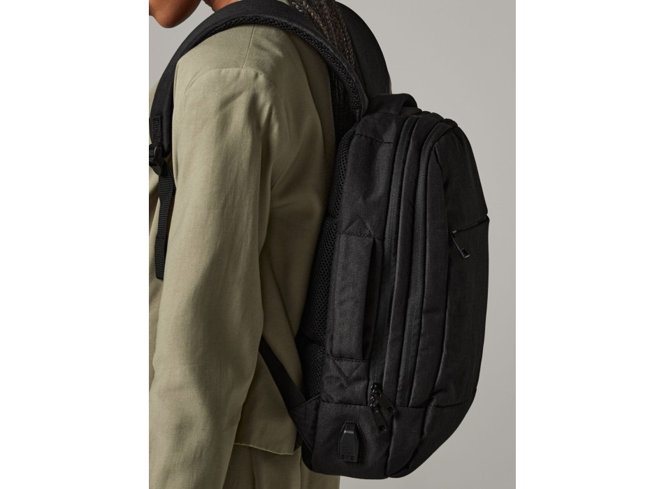 Q-Tech Charge Convertible Backpack FullGadgets.com