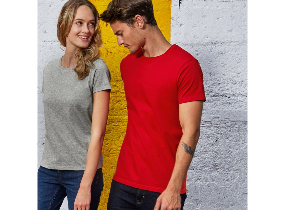 ragazzo e ragazza con maglietta manica corta FullGadgets.com