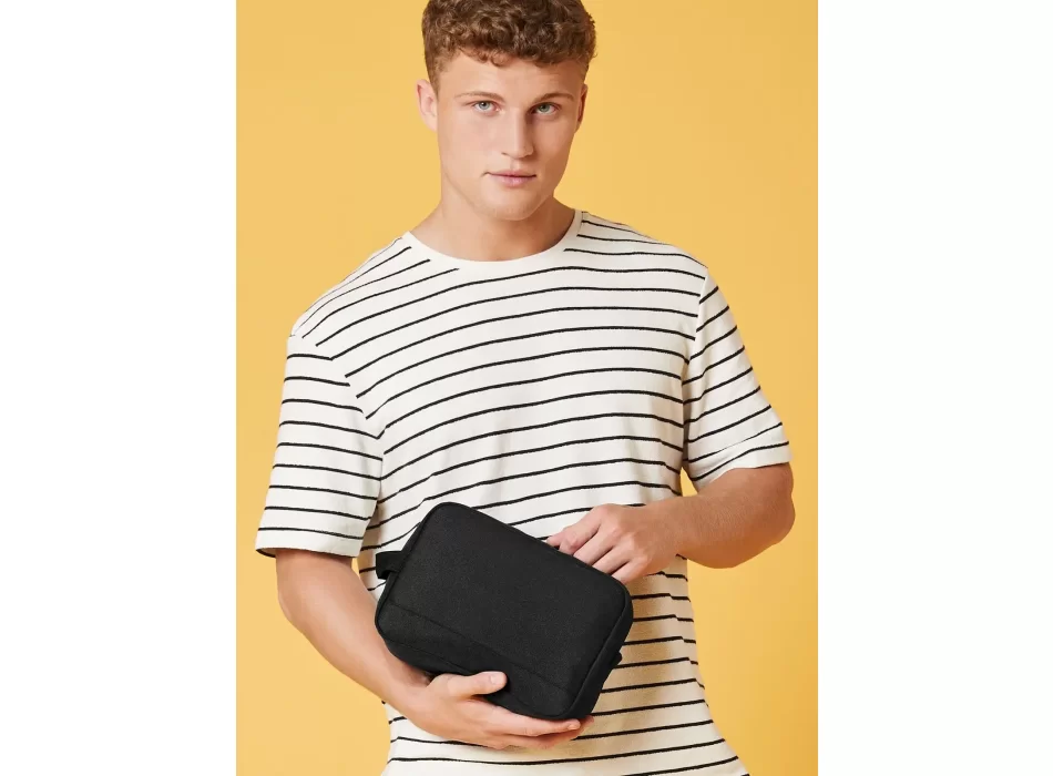 Recycled Essentials Wash Bag FullGadgets.com