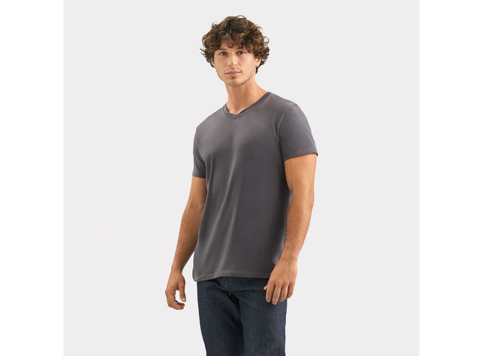 REGENT V - REGENT V  V-NECK T-SHIRT FullGadgets.com