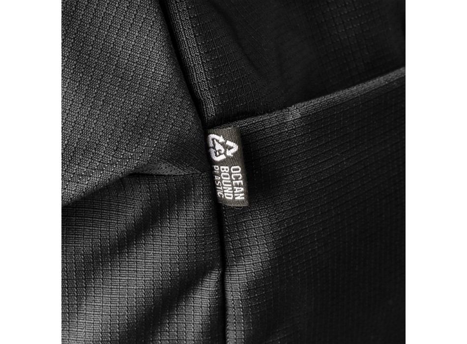 rPET (300D) polyester Ocean Bound sports bag Niv FullGadgets.com