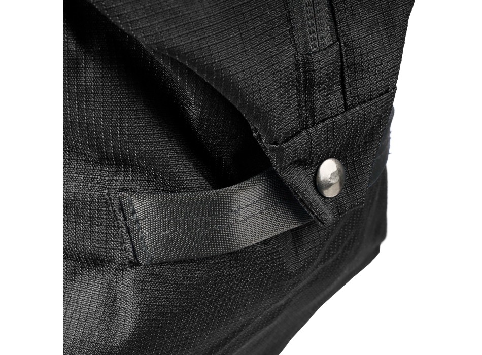 rPET (300D) polyester Ocean Bound sports bag Niv FullGadgets.com