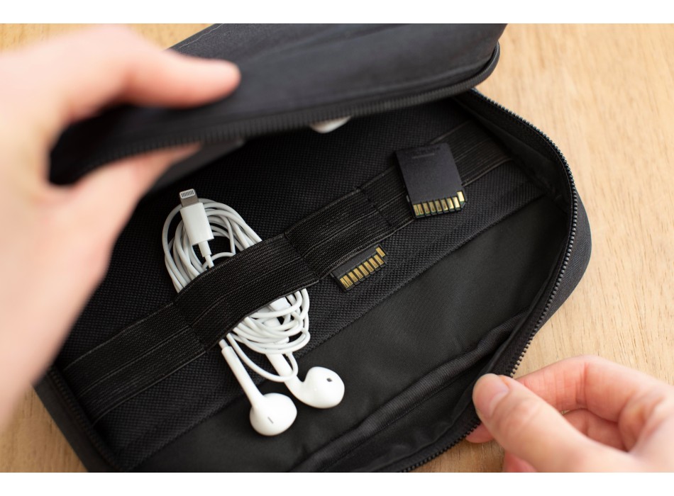 rPET 300D polyester travel pouch Calix FullGadgets.com