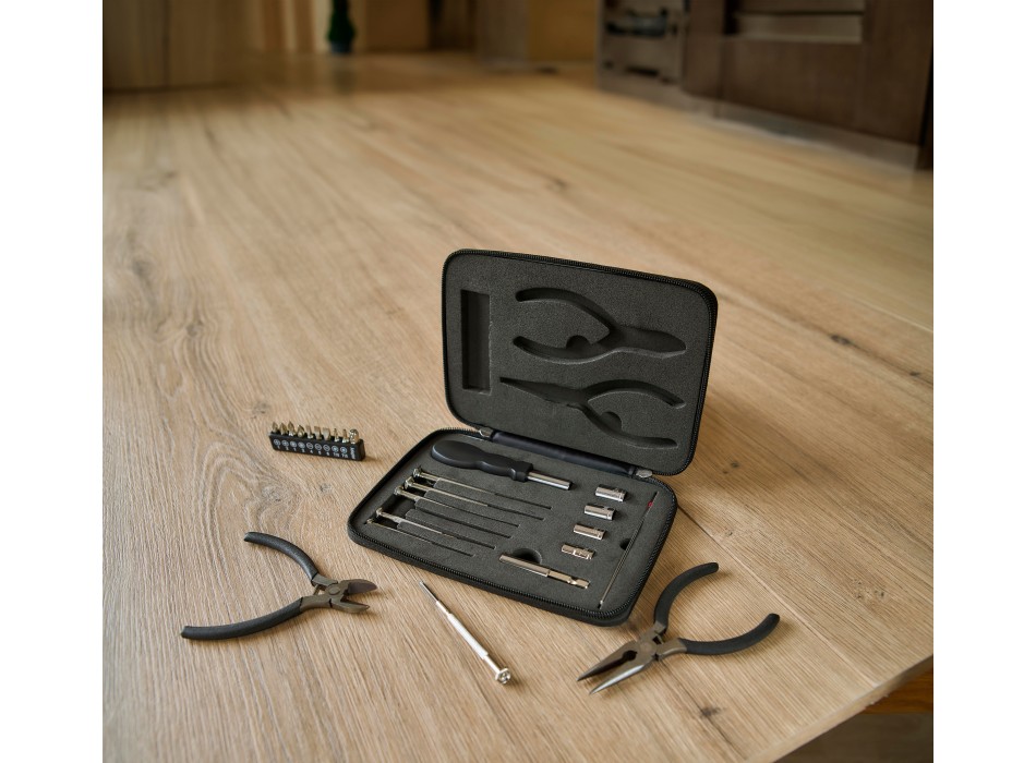 Set attrezzi 26 pezzi, custodia in metallo Alisha FullGadgets.com