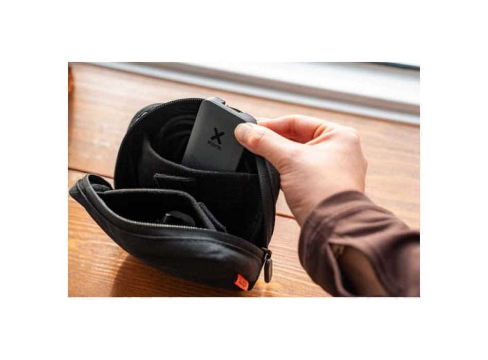 Set caricabatterie rapido da viaggio da 65 W con cavo e custodia Xtorm FullGadgets.com