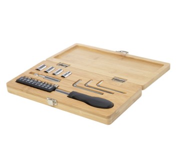 Set di utensili in bambù/plastica riciclata da 19 pezzi Rivet FullGadgets.com