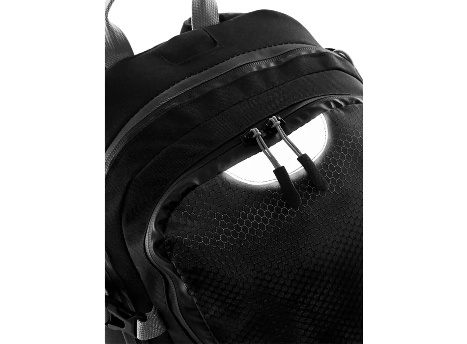 SLX 20 Litre Daypack FullGadgets.com