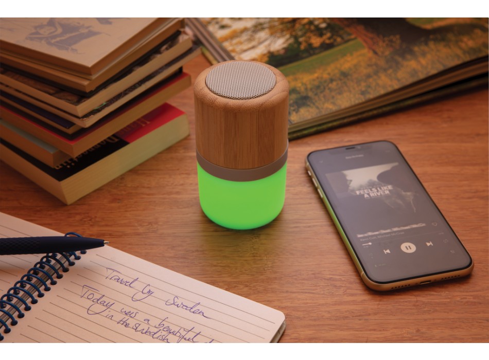 Speaker 3W in bambù con luce FullGadgets.com