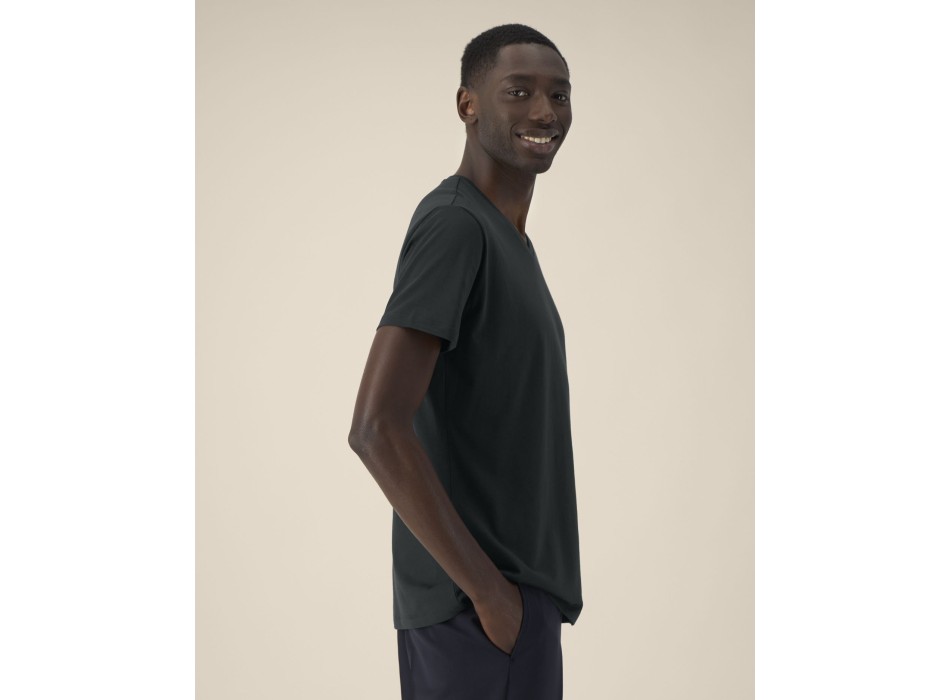 Stanley Presenter - La t-shirt da uomo con scollo a V FullGadgets.com