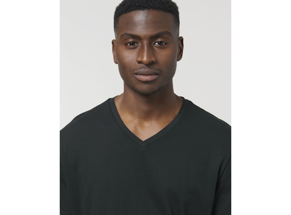 Stanley Presenter - La t-shirt da uomo con scollo a V FullGadgets.com