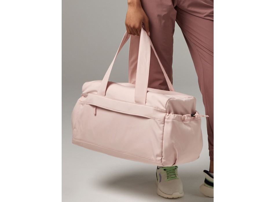 Studio Holdall FullGadgets.com