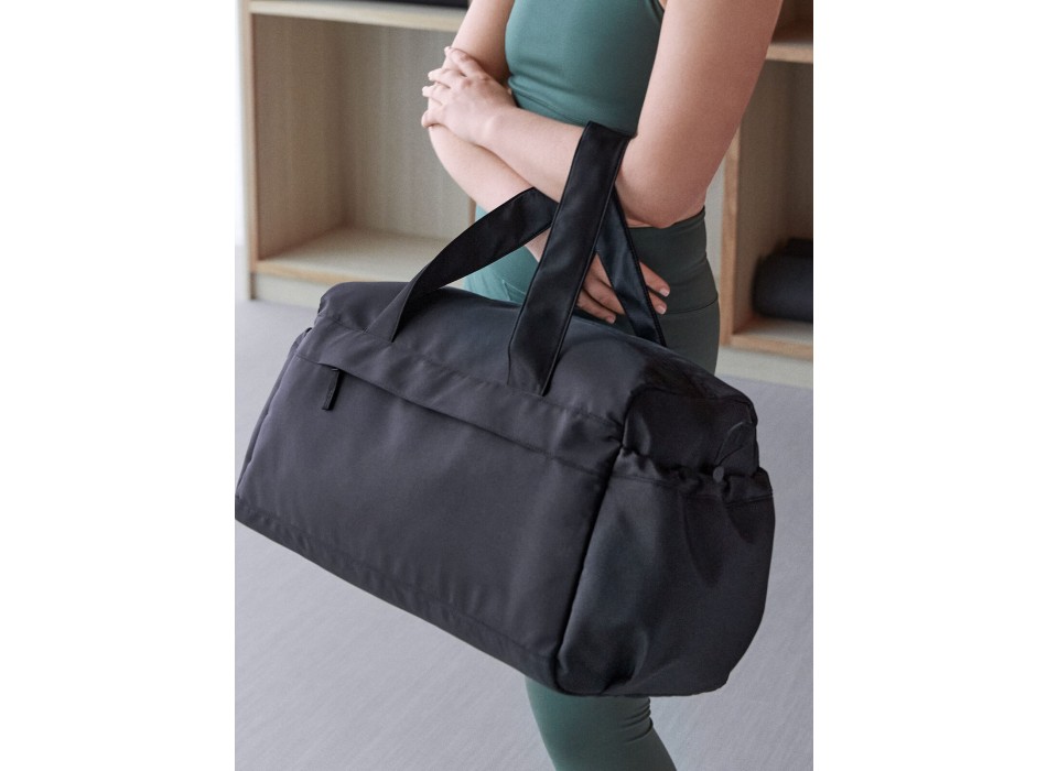 Studio Holdall FullGadgets.com