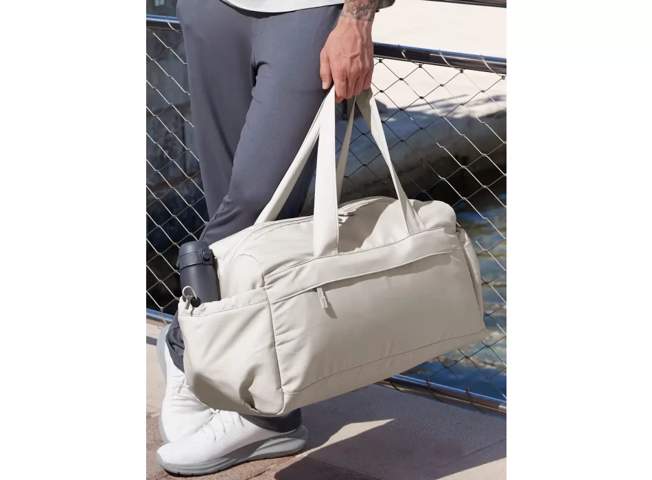 Studio Holdall FullGadgets.com