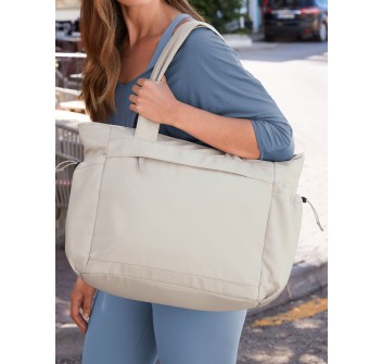 Studio Oversized Tote FullGadgets.com