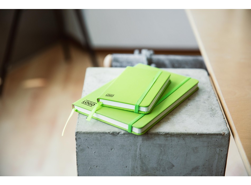 Taccuino formato +/- A6 a righe in PU Dita FullGadgets.com