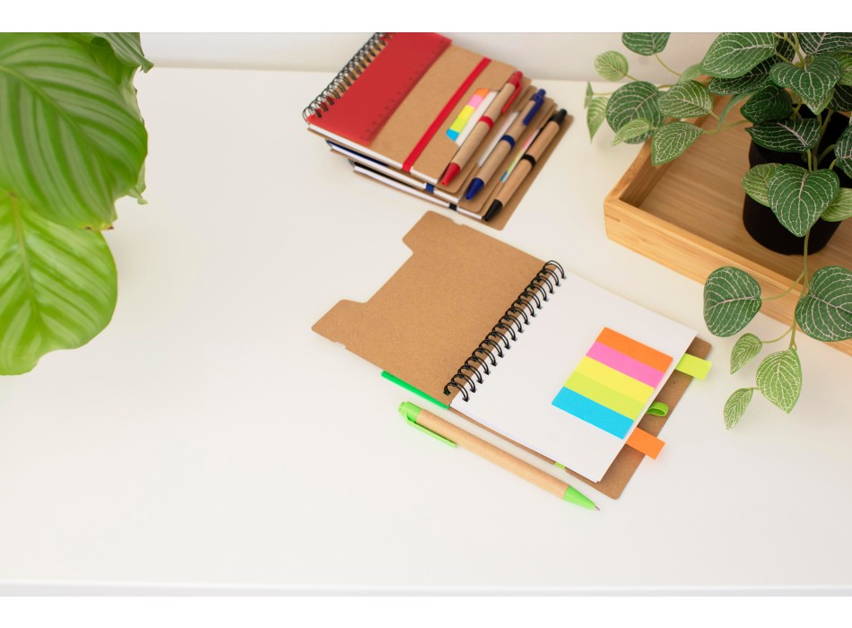 Taccuino in carta riciclata, memo stick adesivi, penna a sfera Angela FullGadgets.com