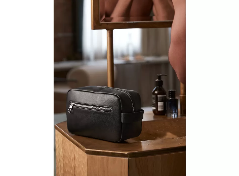 Tailored Luxe Wash Bag FullGadgets.com
