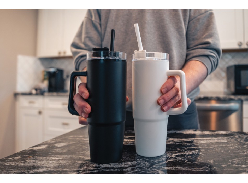 Tazza con manico Tana in plastica riciclata RCS 750ML FullGadgets.com