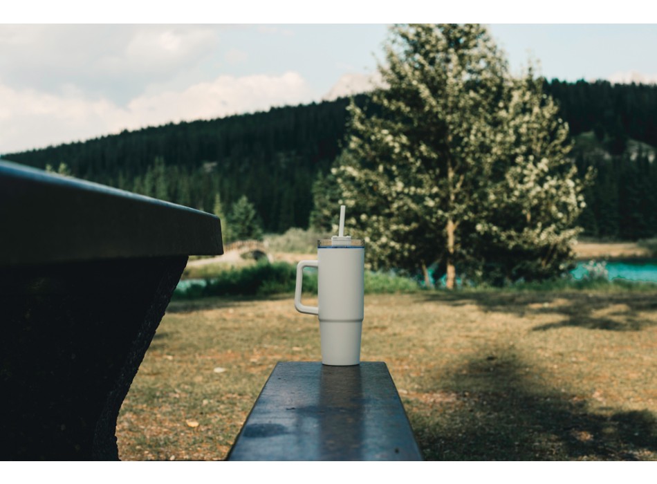 Tazza con manico Tana in plastica riciclata RCS 750ML FullGadgets.com