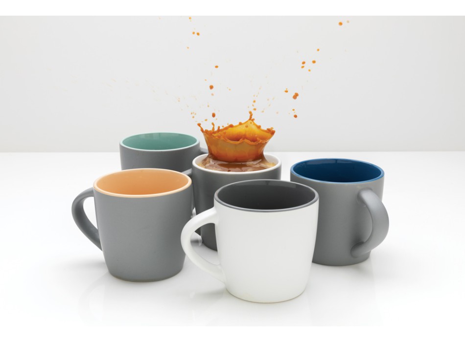 Tazza in ceramica con interni colorati FullGadgets.com