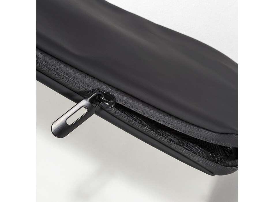 Tech organizer in soft pu water resistant FullGadgets.com