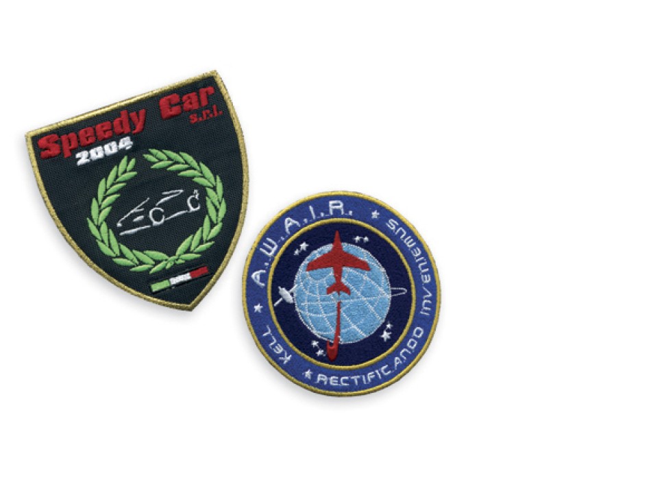 Toppe ricamate con retro adesivo - 8,5x8,5cm FullGadgets.com