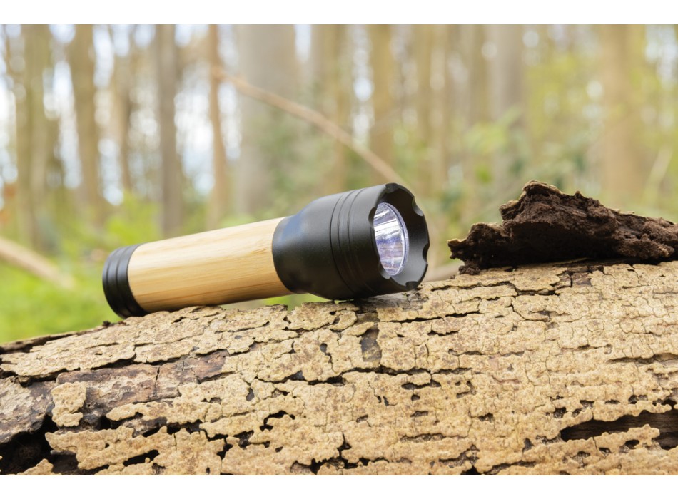 Torcia 3W Lucid plastica riciclata certificata RCS e bambù FullGadgets.com