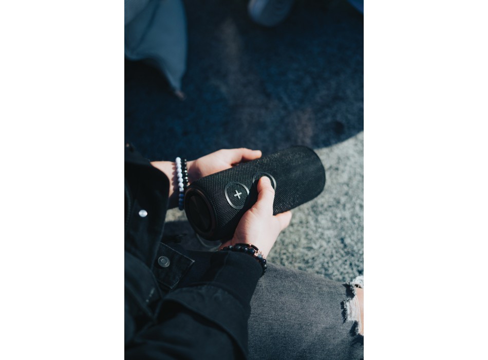 Urban Vitamin Pacific Grove RCS rplastic 30W speaker IPX7 FullGadgets.com