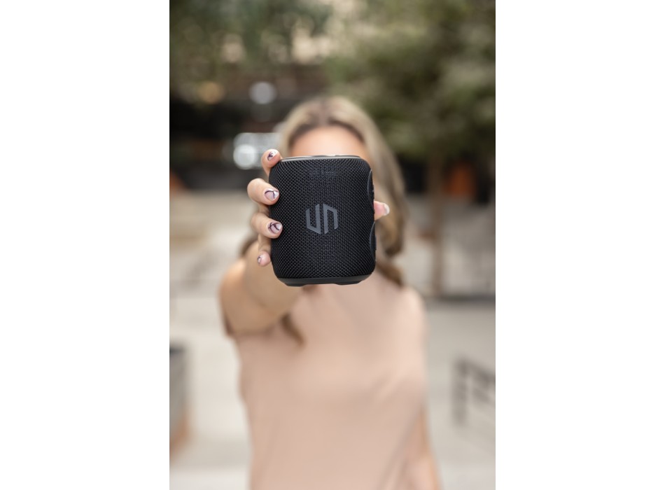 Urban Vitamin Palmdale RCS rplastic 16W speaker IPX7 FullGadgets.com