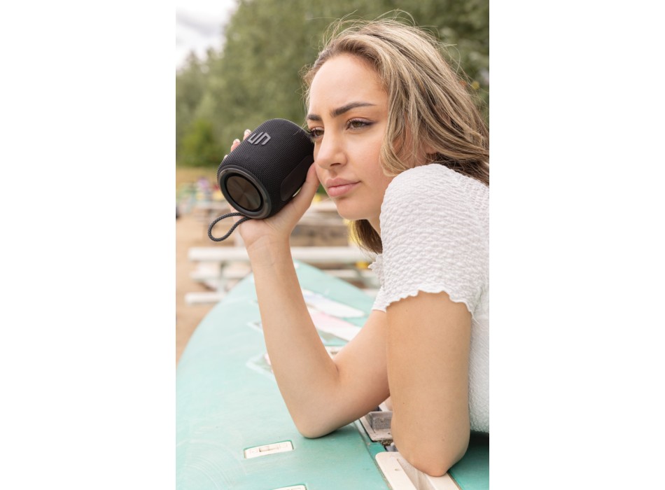 Urban Vitamin Palmdale RCS rplastic 16W speaker IPX7 FullGadgets.com