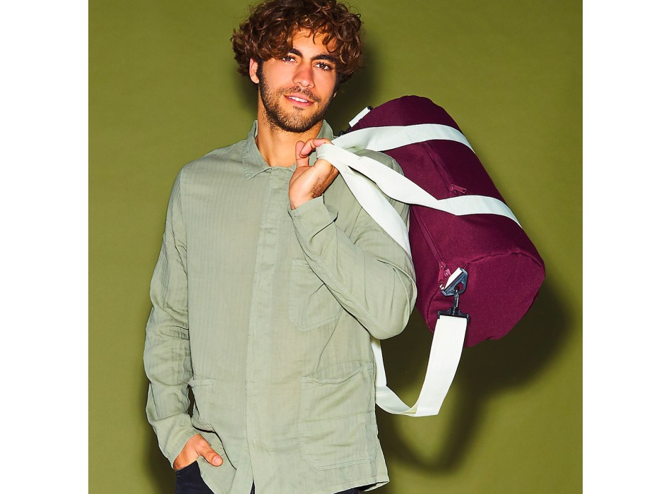 VARSITY BARREL BAG 600P FullGadgets.com