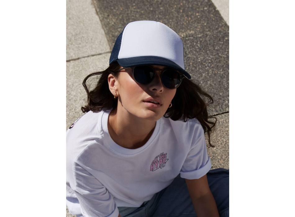 Vintage Snapback Trucker FullGadgets.com