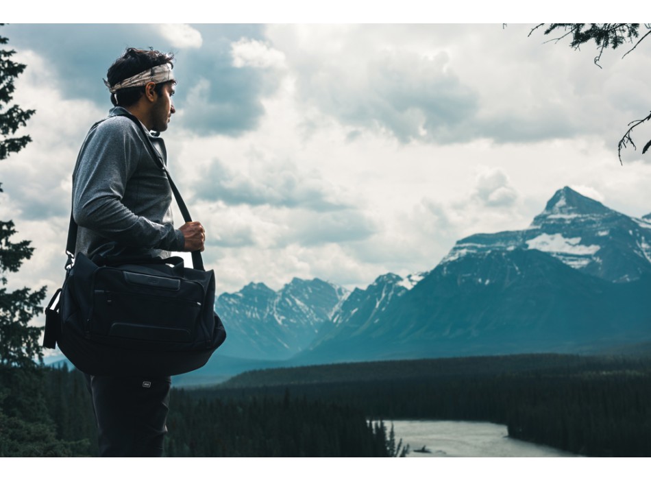 Weekend bag Swiss peak Voyager in rPET AWARE™ FullGadgets.com