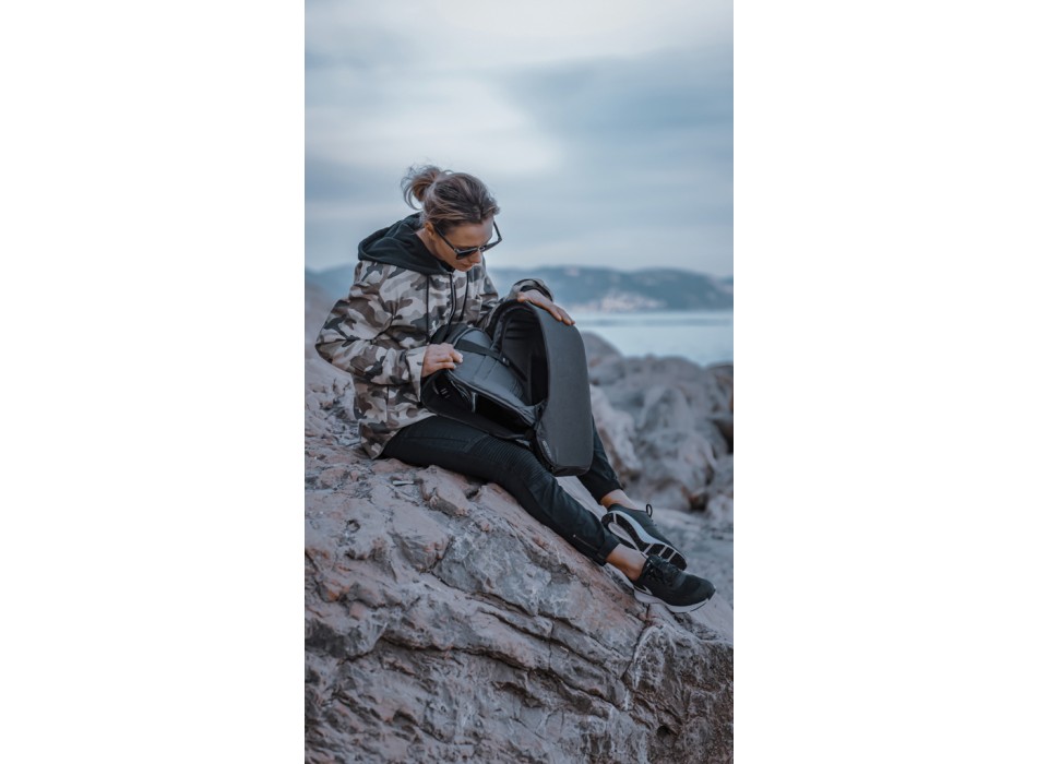 Zaino antitaccheggio Bobby Hero FullGadgets.com