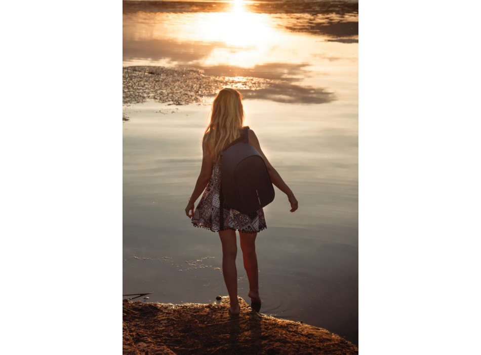 Zaino antitaccheggio Bobby Hero FullGadgets.com