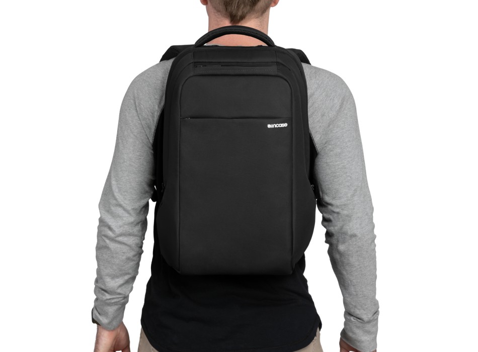 Zaino Incase ICON Slim FullGadgets.com
