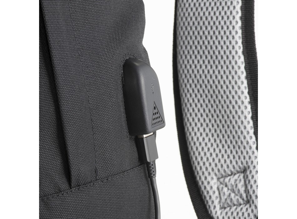 Zaino porta computer in poliestere 600D. Tasca principale porta pc e 3 tasche frontali FullGadgets.com