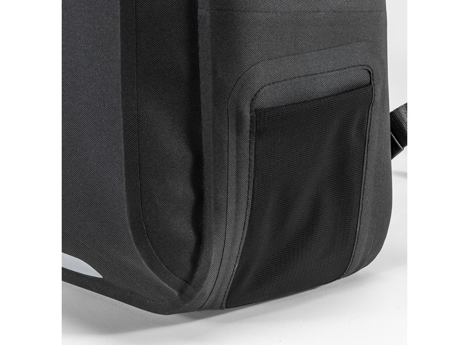 Zaino porta pc (15) in poliestere waterproof con rivestimento interno in TPU FullGadgets.com