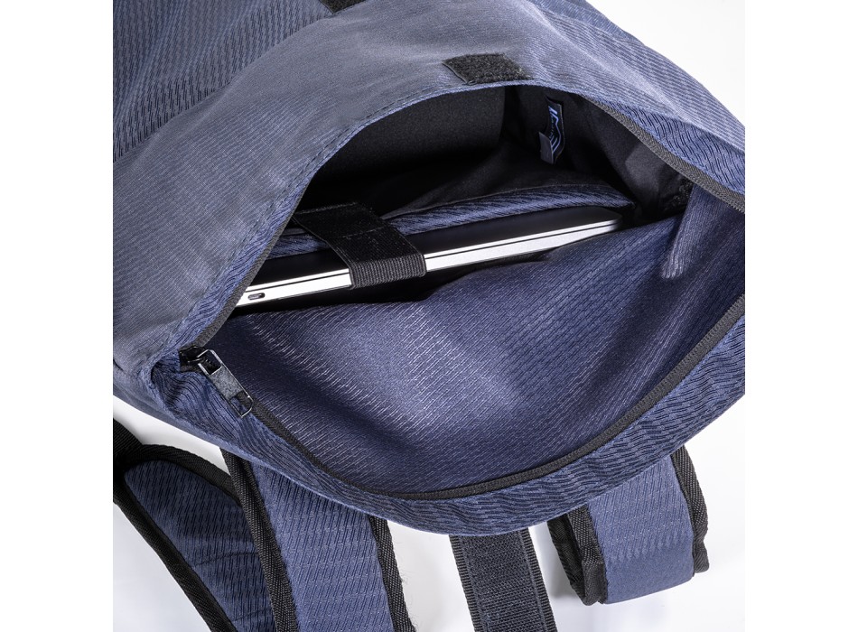 Zaino porta pc in poliestere riciclato con tintura ecologica FullGadgets.com
