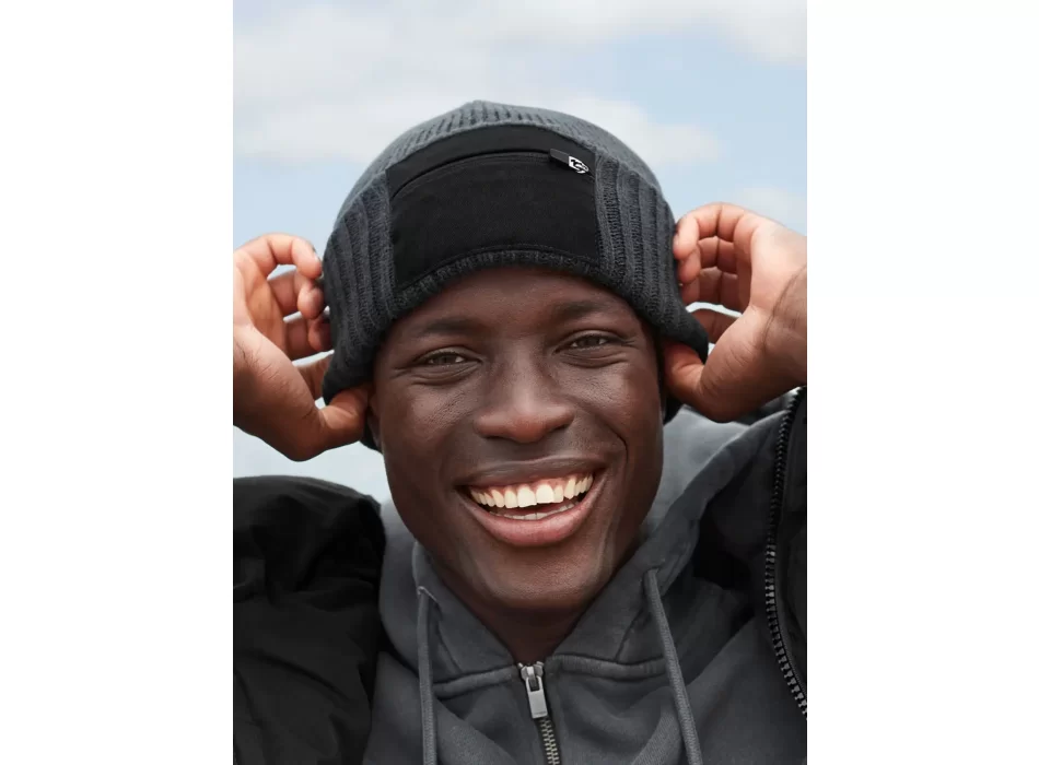 Zip Patch Beanie FullGadgets.com